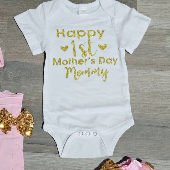 New Baby Girl 5-Piece Outfit “Happy First Mother’s Day Mommy” | Size 6-12 Months - Picture 2 of 4